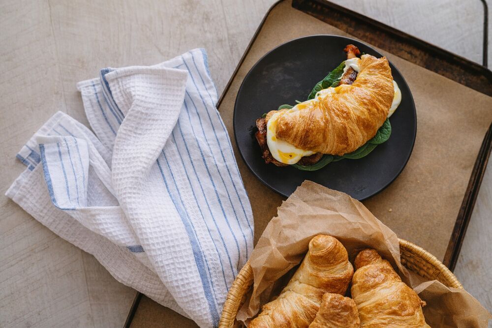 bakery_du_jour_all_butter_croissants_3_packaged